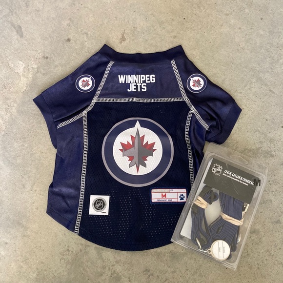 Winnipeg Jets dog jersey and leash